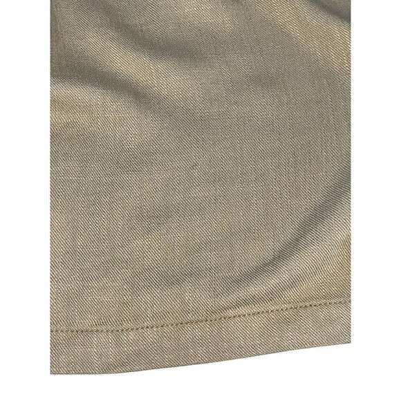 ASOS DESIGN Plus Size Pleated High-Waist Shorts | NWT | Size 18 - Picture 8 of 8